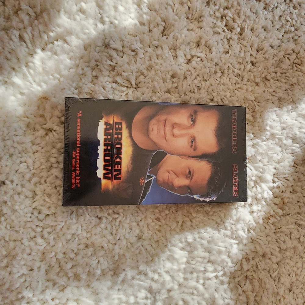 Broken Arrow VHS John Travolta Christian Slater Sealed New‎